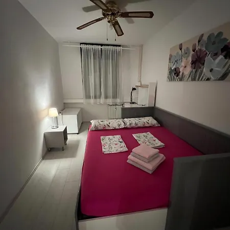 Bright Bloom - Free Parking And Wifi Appartement Rijeka
