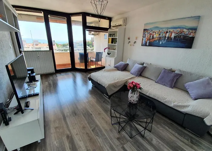 Bright Bloom - Free Parking And Wifi Daire Rijeka