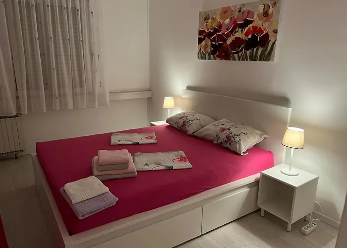 Bright Bloom - Free Parking And Wifi *
