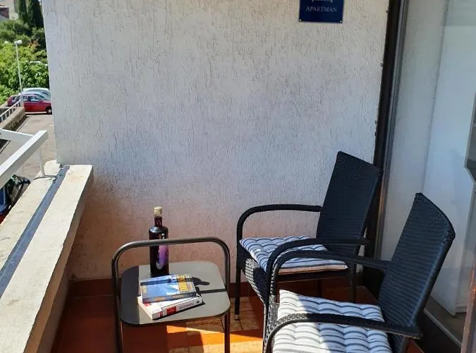 아파트 Bright Bloom - Free Parking And Wifi